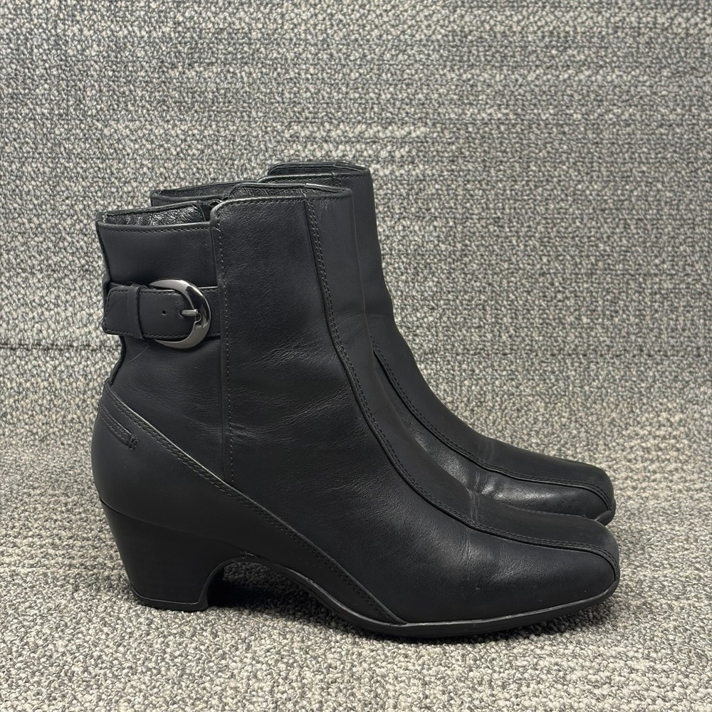 Clarks Artisan Dara III Boots Womens 8.5M Black Leather Buckle Square Toe Ankle